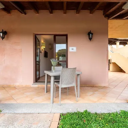 Relaxing Baia Dei Mirti B4-1 Bedroom Sleeps 4 Persons *
