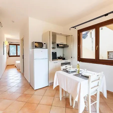 Relaxing Baia Dei Mirti B4-1 Bedroom Sleeps 4 Persons * Vignola Mare